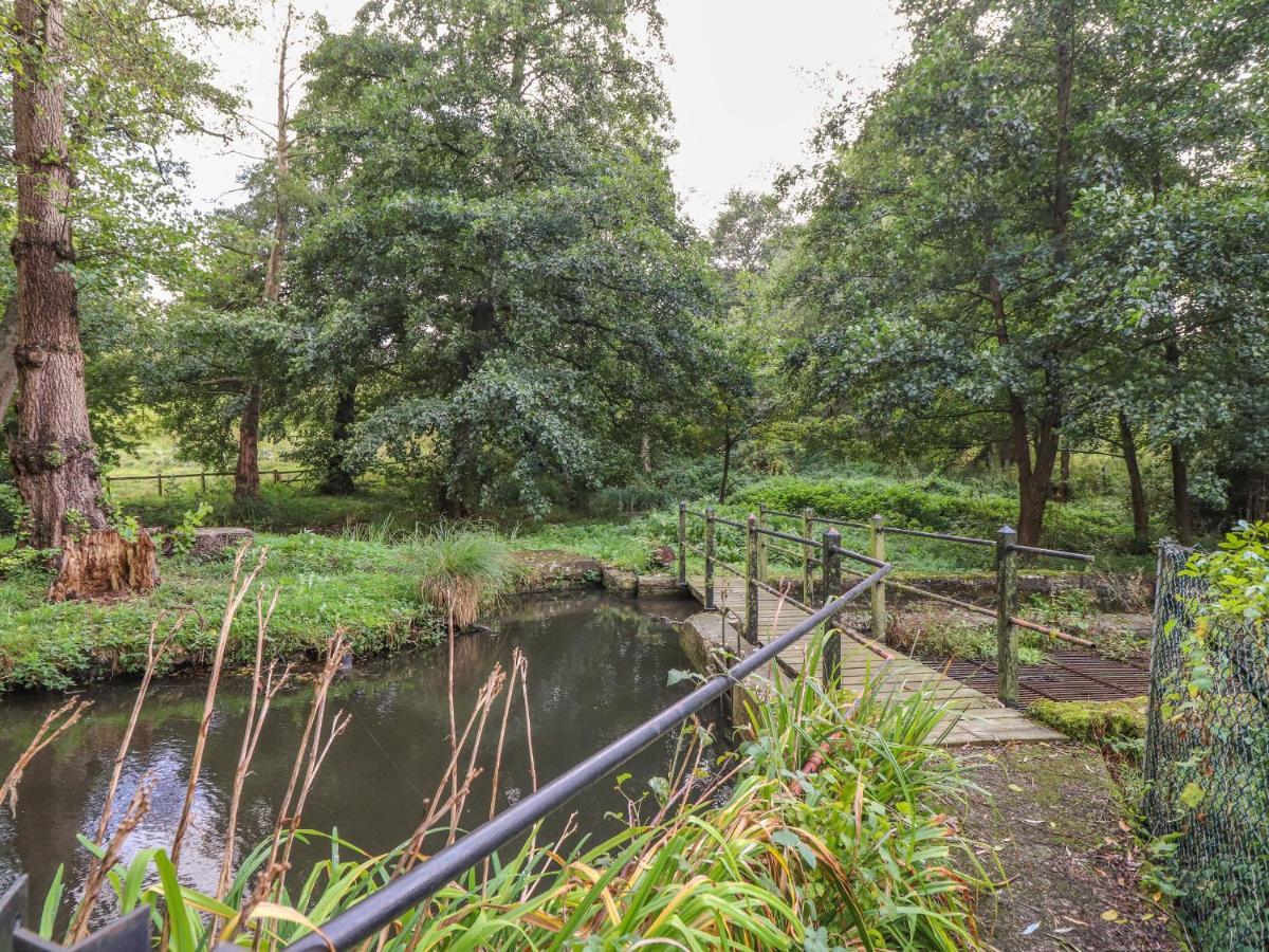 Weir Cottage Maidstone Eksteriør billede